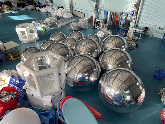 Nieuwste hangende opblaasbare spiegel bol spiegel ballon gigantische spiegel bol verzegeld goud / zilver bal grote glanzende bal voor de decoratie