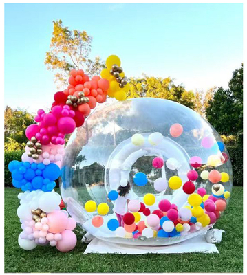 Fabriek groothandelsprijs bubbelhuis met ballonnen bruiloft feest springend dubbel bubbelhuis