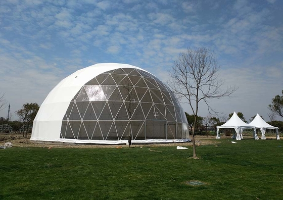 Witte buitenopblaasbare camping geodetische koepel tent waterdicht PVC prefab