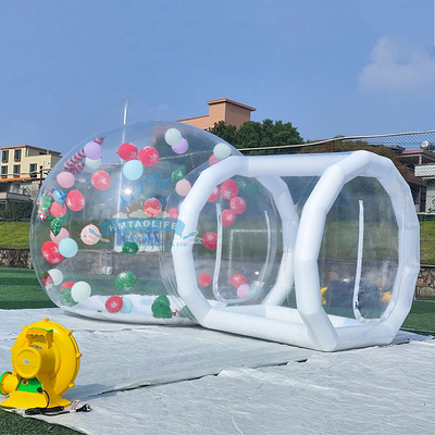 Witte springhuis met bubbels spelen springend transparant