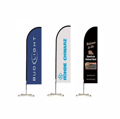 Outdoor flying banner promotie op maat gedrukt reclame mes type traan vlag bali boog strand vlag met corss basis